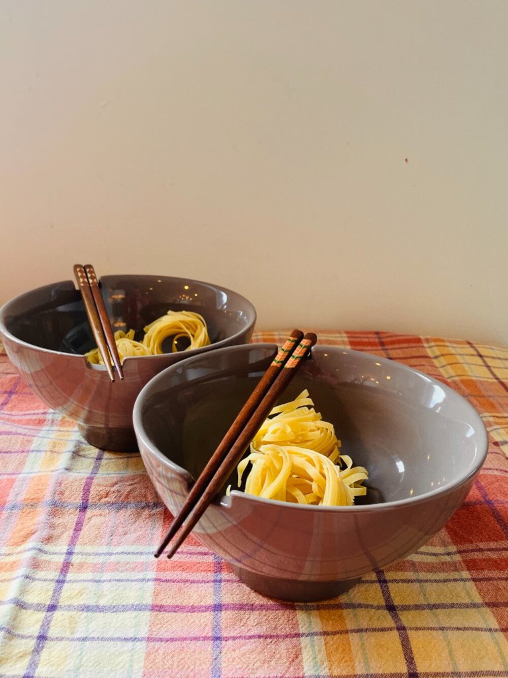 Vintage Set of 2 Ramen Bowls - Pier One Import - Picture 2 of 10